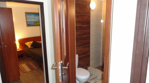One-Bedroom Apartment image 10