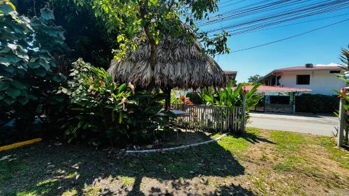 Apartamentos Equipados DMR #3 in Uvita