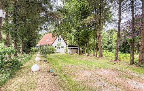 2 Bedroom Gorgeous Home In Esbjerg V – khách sạn tại Hjerting