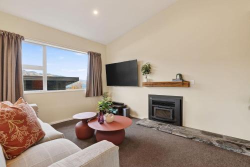 Alpine 75 Estate - Queenstown Hill 7 Bed - image 10