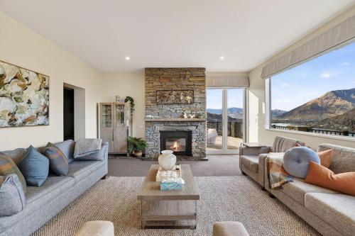 Alpine 75 Estate - Queenstown Hill 7 Bed - image 2
