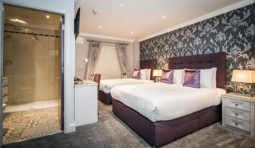 12th Lock Boutique Hotel & Tapas Restaurant