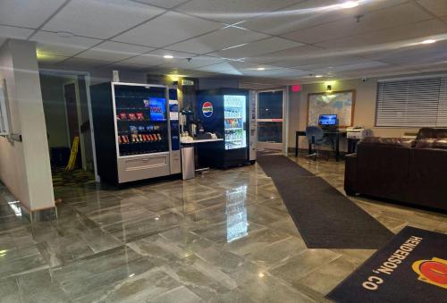 Super 8 by Wyndham Henderson North East Denver in Henderson, USA