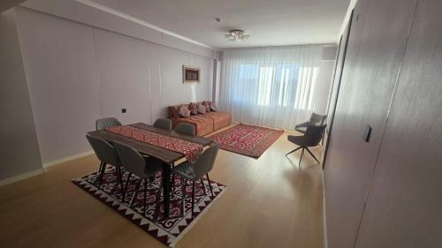 2 rooms apartment in the centre Ulgii city in Ölgij