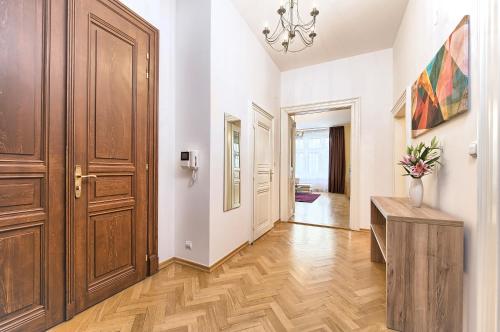 Maiselova 5 Apartment - image 8