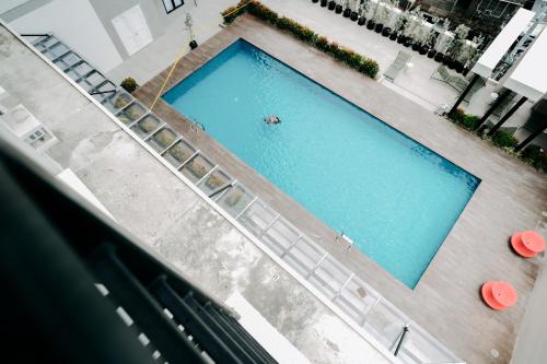 Swimming pool, Bauhaus 1204 in Apas