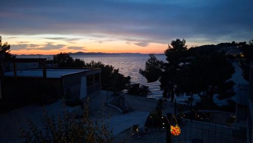 Skats, Perfect Day - Seaside Mobile House - 50 m from the sea in Draga
