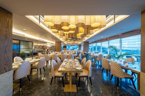 Restaurante, Best Western Plus Bay Hills in Dhoapalong
