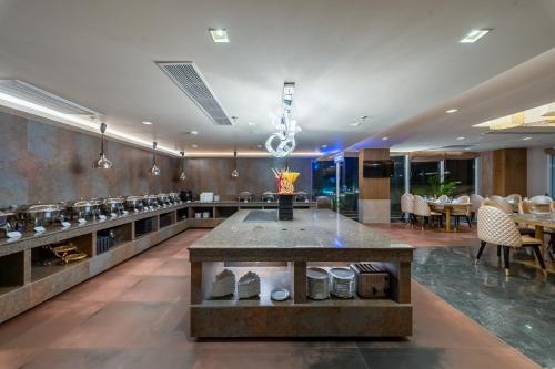 Restaurante, Best Western Plus Bay Hills in Dhoapalong
