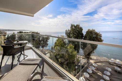 Kilátás, Harmony Bay Hotel in Limassol