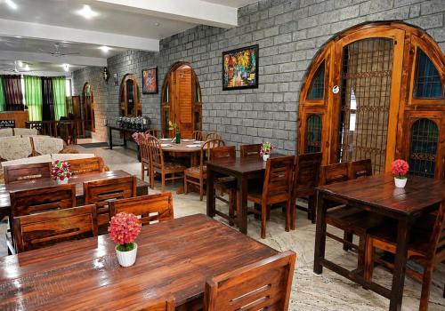 Malti Guest House in Bhuntar