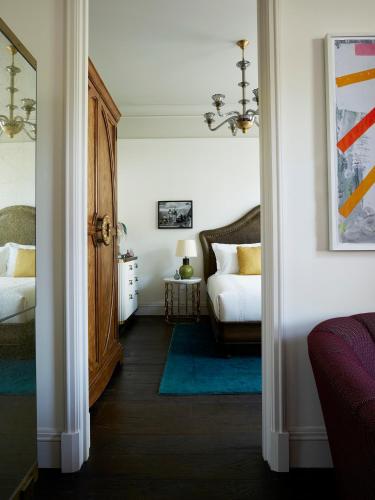 room detail thumbnail 0