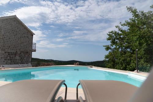 Peldbaseins, Klinci Village Resort in Klinci