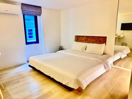 S2 Hotel Bangsaen Room Type - Superior King (The Cove)