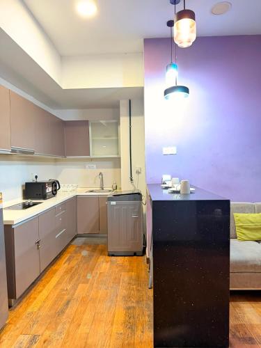 Regalia Comfort Suites KLCC SkyPool by City Homes - image 9
