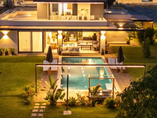 Private Pool Villa by the Sea – khách sạn tại Peloponnese