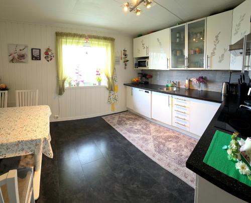Gjesterom til leie i et privat hus, 4t forhåndsbestilling (Gjesterom til leie i et privat hus, 4t forhandsbestilling) in Hamar