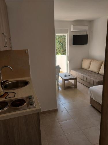 Ulcin Relax Apartments & Rooms in Ulcinj