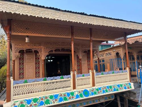 Luxury Egypt Group of House Boat - Srinagar