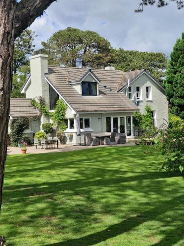 Drumee Lodge boutique B and B, Newcastle, County Down - Castlewellan Lake
