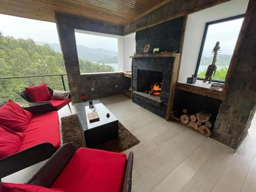 A Peaceful Retreat on Lake Kivu
