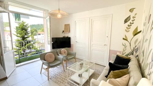 Parking privé - Jazz à Vienne 12 min - Gare - Balcon