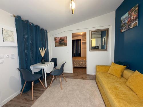 Studio moderne climatisé - Parking gratuit - Paris & Disney (Studio moderne climatise - Parking gratuit - Paris & Disney) in Noisy Le Grand