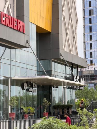 ELYSIUM TOWER Signature Hotel Apartments Opposite Centaurus Mall Islamabad in Islamabad galvaspilsēta