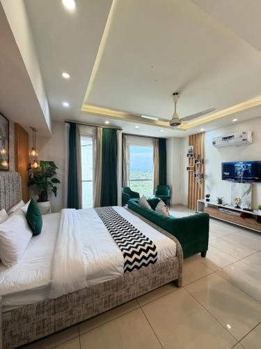 Elysium Serviced Apartments Opposite Centaurus Mall Islamabad-SKY HEIGHTS RESIDENCY in Islamabad galvaspilsēta