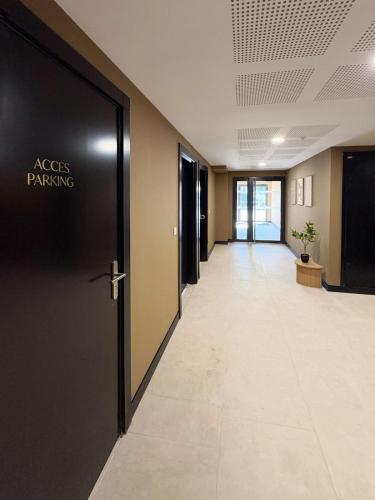 82m2 apartment 6 people terrace air conditioning parking in Cogolin