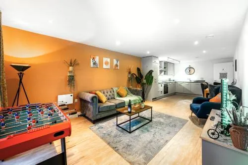 Huge Digbeth Apt Sleeps 8 5bed Free Parking. photo 2