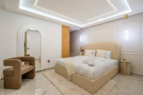 Luxury 3BR Duplex in CityCenter Pool Hivernage – khách sạn tại Khac