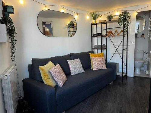 Studio, hyper central, Paris 10th arrondissement