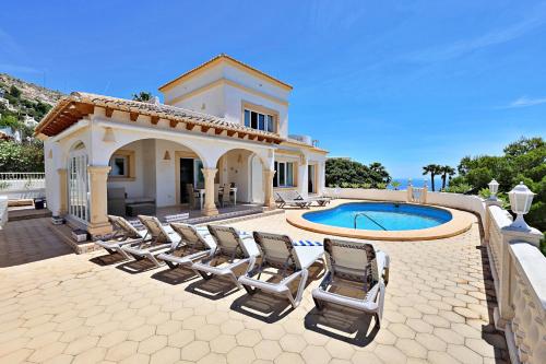 Alegria - pool and stunning ocean view in Altea
