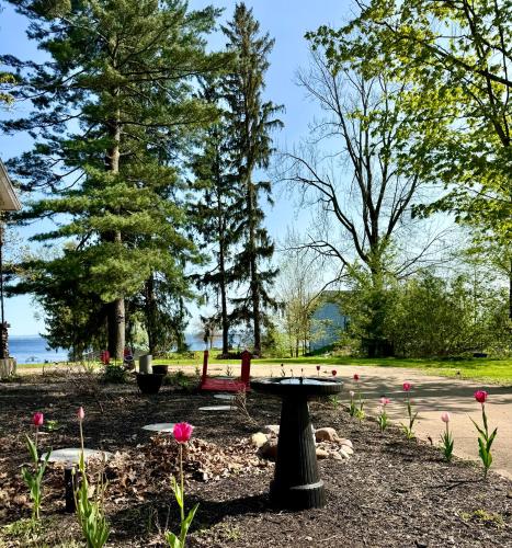 Cozy Lakeside Suite in Brewerton (NY)