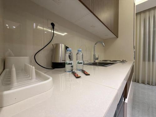 104 JRE apartment with stunning boulevard veiw - image 6