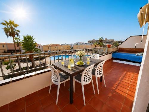 2 Bedroom Apartment Callao Salvaje