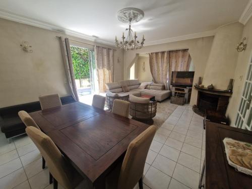 Villa avec piscine à Montpellier (Villa avec piscine a Montpellier) in Les Cevennes