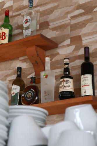 Restaurant, La Famiglia Villa in Velipoje