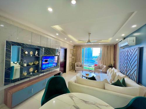 ELYSIUM TOWER- Signature Two Bedrooms Apartments Facing Centaurus Mall Islamabad in Islamabad galvaspilsēta