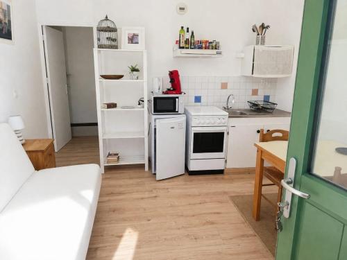 Studio d'étape fonctionnel - Vieux village (Studio d'etape fonctionnel - Vieux village) in Sainte-Jalle
