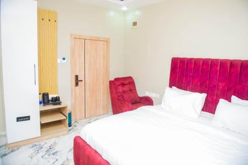 Atlantis De Maria Hotels in อะคูร์