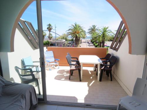 Appartement T2 en front de mer avec terrasse et parking, Sète - FR-1-472-121