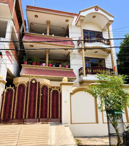 VNS stay — other in Central Jail Road, Varanasi India, 221002