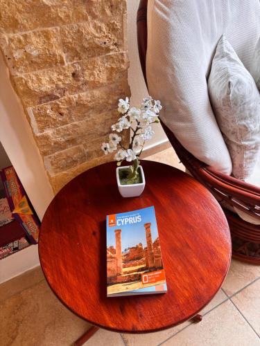 Piale Palms Makenzie Beach Front Apartment Larnaca Airport Area – khách sạn tại Skala