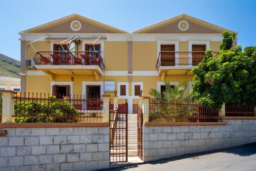 Pinotsi Rooms Village Symi chambre d'hôte Sými