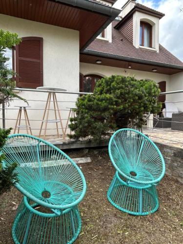Le " Cerisier " Villa Male dorm shared room 8pm to 10am in La Courneuve