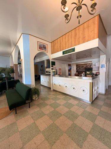 Hotel Madame Mere 5