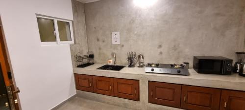 مطبخ, Moksha Villa-Hostel Kandy in واتابولا
