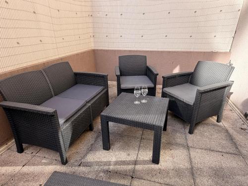 T3 lumineux 2 chambres terrasse et parking in Alco